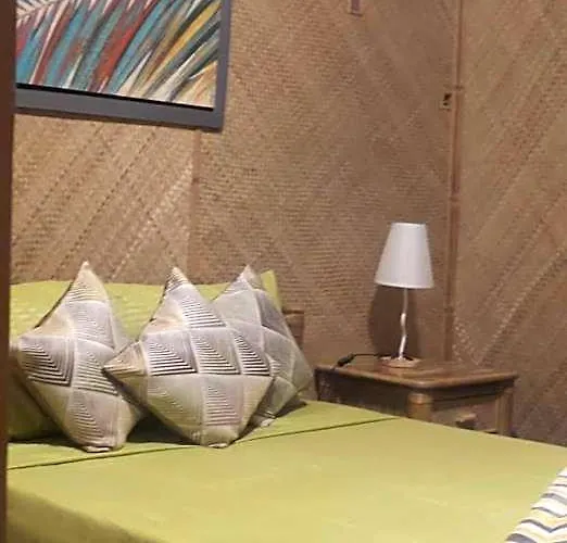 Paraiso Cave & Restaurant & Hotel *