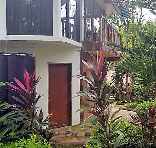 Hotel Paraiso Cave & Restaurant & *